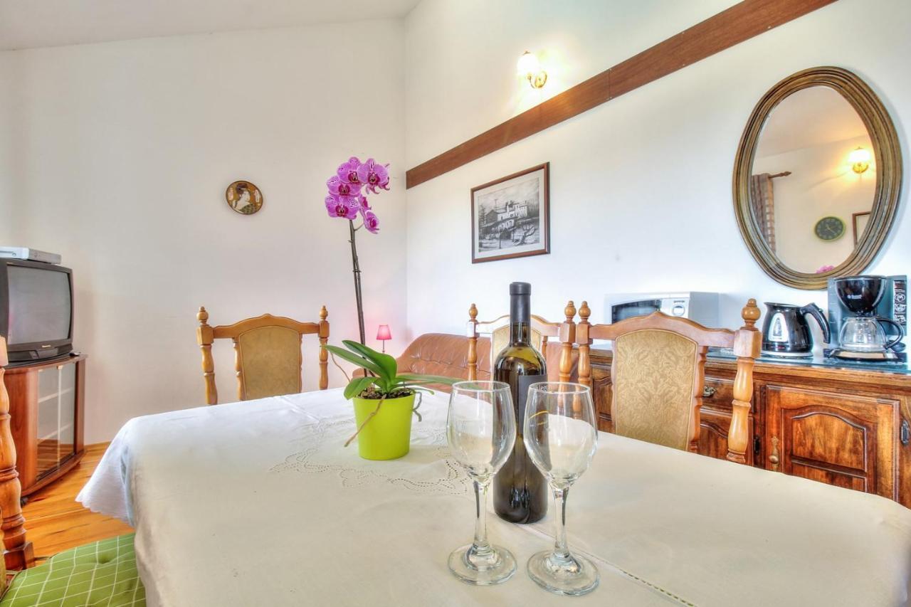 Nadia House With Apartments Zambratija  Extérieur photo